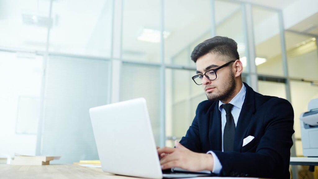 The relationship between risk management and corporate governance