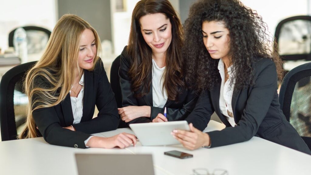 What Board Members Need to Understand About Multi Cloud Adoption and Oversight